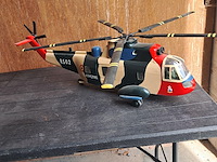 Handgemaakte helikopter in puur hout.levenswerk)westland sea king mk.48 blegische luchtmacht (sar) rs 02 l 1060mm b 800mm - afbeelding 4 van  5