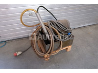 Handgemaakte transferpomp - afbeelding 2 van  5