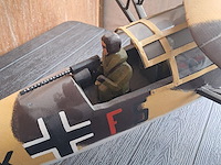 Handgemaakte vliegtuig in puur hout(levenswerk) brits verbindings en verkenningsvliegtuig wo2 westland lysander l 770mm b 1000mm h 280mm - afbeelding 6 van  6