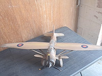 Handgemaakte vliegtuig in puur hout(levenswerk) westland lysander mk.gebruikt door royal airforche l 680mm b 1040mm h 270mm