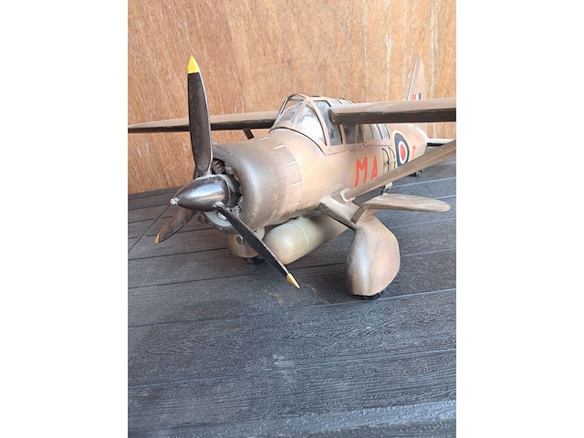 Handgemaakte vliegtuig in puur hout(levenswerk) westland lysander mk.gebruikt door royal airforche l 680mm b 1040mm h 270mm - afbeelding 2 van  5