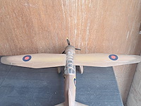 Handgemaakte vliegtuig in puur hout(levenswerk) westland lysander mk.gebruikt door royal airforche l 680mm b 1040mm h 270mm - afbeelding 4 van  5