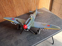 Handgemaakte vliegtuig in puur hout.levenswerk)hauwker tempest mk.v brits jachtvliegtuig wo2 l 740mm b 880mm h 370mm