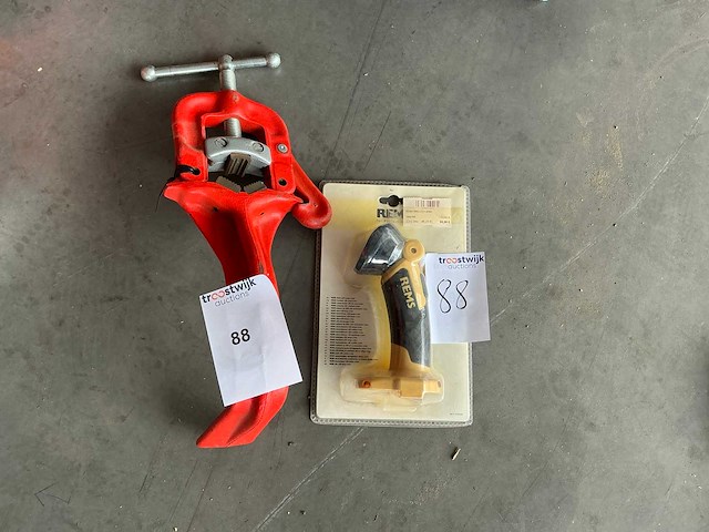 Handgereedschap (2x) - afbeelding 1 van  8