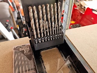 Handgereedschap e.a. - afbeelding 8 van  11