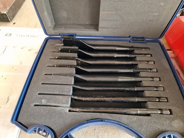 Handgereedschap e.a. - afbeelding 10 van  11