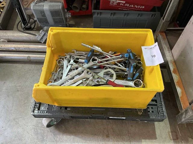 Handgereedschap en toebehoren - afbeelding 1 van  2