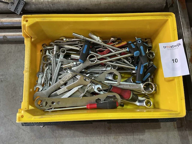 Handgereedschap en toebehoren - afbeelding 2 van  2