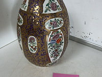 Handgeschilderde chinese vaas - afbeelding 1 van  3