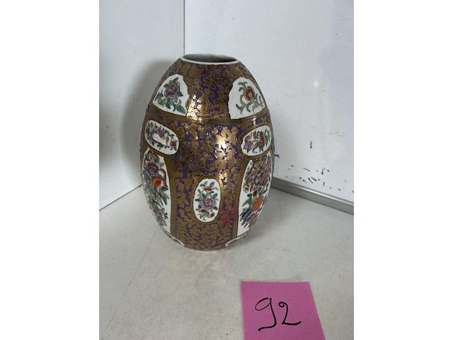 Handgeschilderde chinese vaas - afbeelding 2 van  3