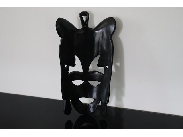 Handgesneden houten masker - centraal-afrikaanse republiek - afbeelding 3 van  7