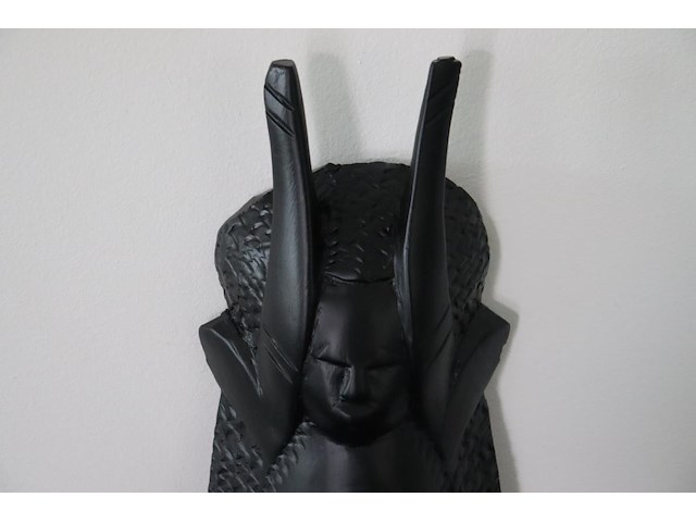 Handgesneden houten masker - afbeelding 5 van  9