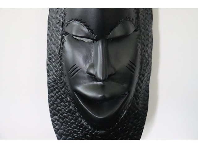 Handgesneden houten masker - afbeelding 7 van  9