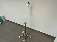 Handheld portable infrared vein finder