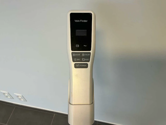 Handheld portable infrared vein finder - afbeelding 2 van  3