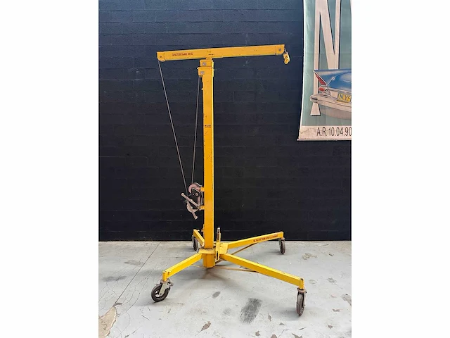 Handkraan / elevator 680 kg tot 760 cm - afbeelding 1 van  8