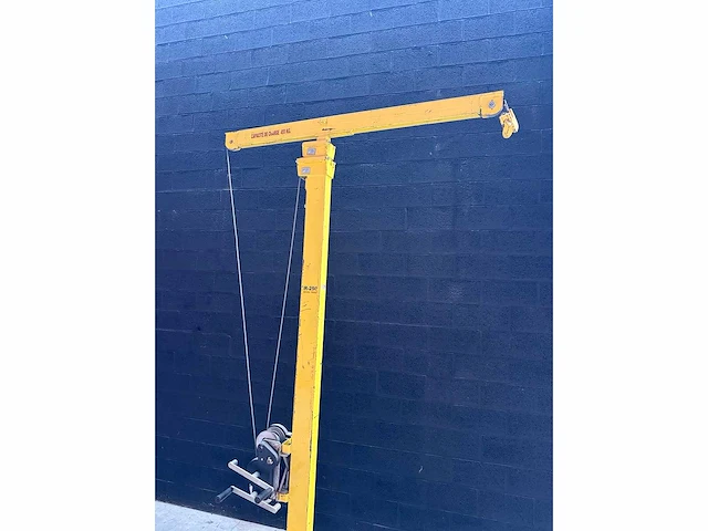Handkraan / elevator 680 kg tot 760 cm - afbeelding 4 van  8