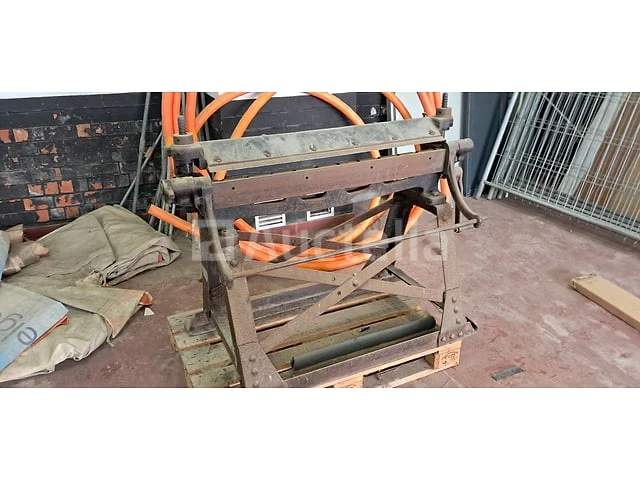Handmatige buigmachine - afbeelding 1 van  1