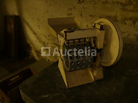 Handmatige kersenpitter - afbeelding 2 van  7