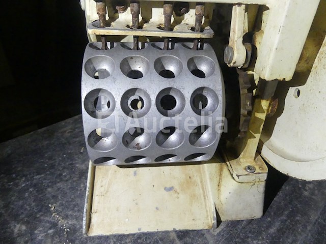 Handmatige kersenpitter - afbeelding 3 van  7