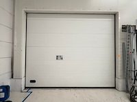 Handmatige sectionaalpoort alpido - afbeelding 1 van  5