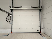 Handmatige sectionaalpoort alpido - afbeelding 2 van  5