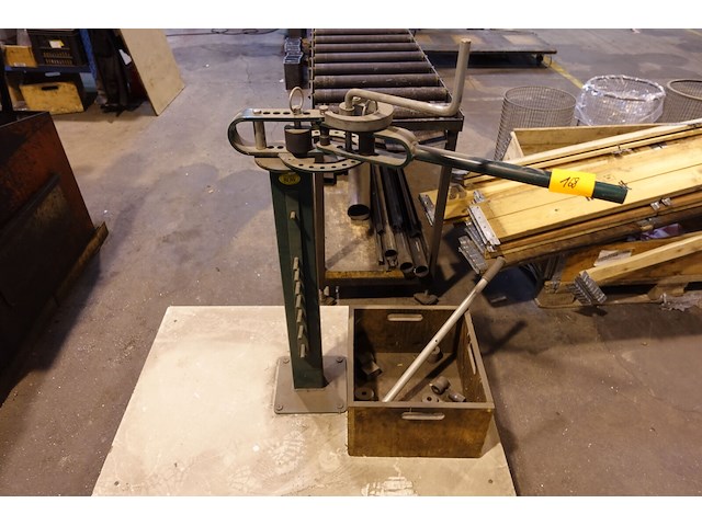 Handmatige universele buigmachine bow - afbeelding 1 van  5