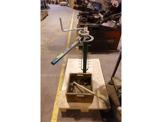 Handmatige universele buigmachine bow - afbeelding 2 van  5