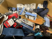 Handschoenen, riemen, pantoffels - afbeelding 6 van  9