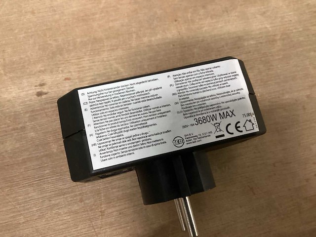 Handson stekkerdoos dominostekker 3 voudig, zwart en wit (150x) - afbeelding 3 van  3