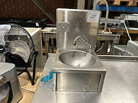 Handwasbak met kniebediening - afbeelding 1 van  5