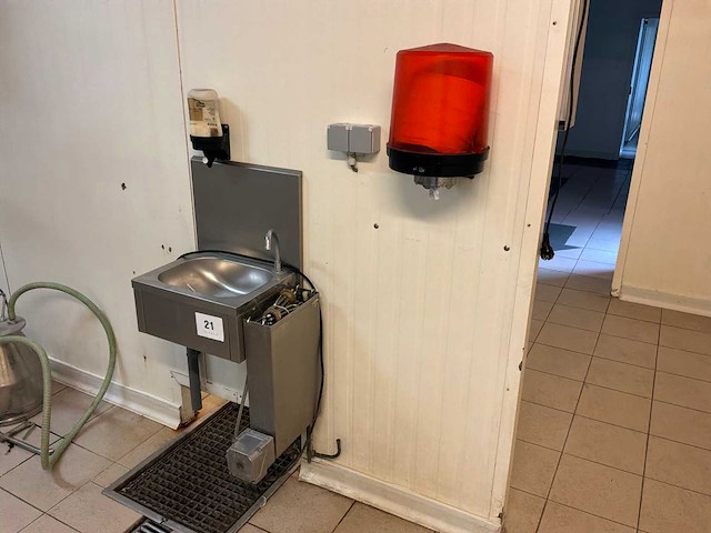 Handwaskom met messterilisator + zeepdispenser - afbeelding 1 van  7