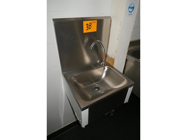 Handwasser en dispensers - afbeelding 1 van  3