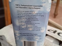 Handzeep - afbeelding 3 van  3