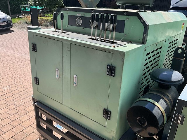 Hanfa hf300d mobiele grondboorinstallatie - afbeelding 8 van  46
