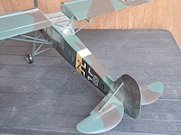 Hangemaakte vliegtuig in puur hout(levenswerk) fieseler fi 156 storch vlieger wo2 l 670mm b 980mm h 260mm - afbeelding 3 van  5