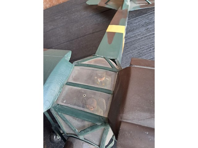 Hangemaakte vliegtuig in puur hout(levenswerk) fieseler fi 156 storch vlieger wo2 l 670mm b 980mm h 260mm - afbeelding 4 van  5