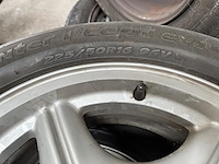 Hangkook winterbanden op velg voor bmw - afbeelding 5 van  5