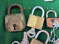 Hangsloten. 10 stuks - afbeelding 2 van  4