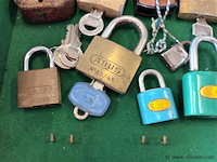 Hangsloten. 10 stuks - afbeelding 3 van  4