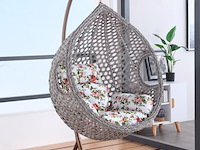 Hangstoel 108 cm breed - hoogte 200 cm - grijs frame / wit kussen met print - afbeelding 2 van  2