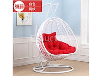 Hangstoel dubbel: 2 persoons 130 cm breed -hoogte 200 cm - wit frame / rode kussens - afbeelding 3 van  3