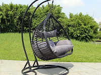 Hangstoel dubbel: 2 persoons 135 cm breed - hoogte 197 cm - zwart frame / grijze kussens - afbeelding 2 van  5