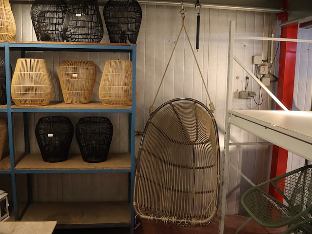 Hangstoel - afbeelding 1 van  8