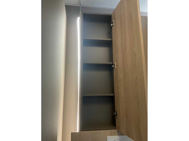 Hangtoilet/kolomkast en handenwasser - afbeelding 2 van  16