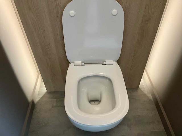 Hangtoilet/kolomkast en handenwasser - afbeelding 13 van  16