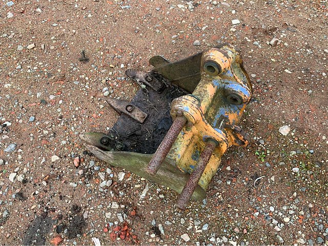 Hanix h15b minigraver - 1 ton - verstelbare rupsen vanaf 72cm! - afbeelding 8 van  19