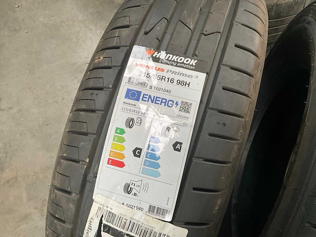 Hankook autoband (2x) - afbeelding 4 van  4