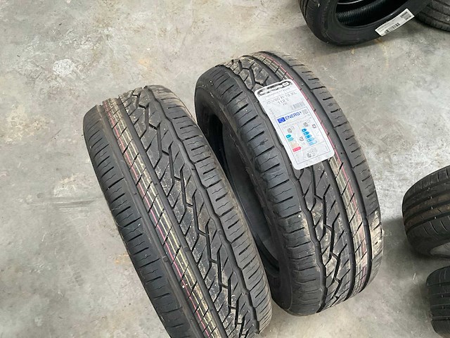 Hankook autoband (2x) - afbeelding 1 van  4