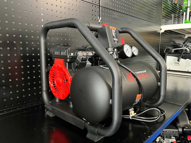 Hanma - 2026 - luchtcompressor professioneel draagbaar 6l - afbeelding 2 van  4